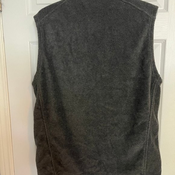 Columbia Zippered Vest - Picture 2 of 4